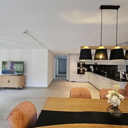 Habibi - Aare Jungfrau Ag 아파트