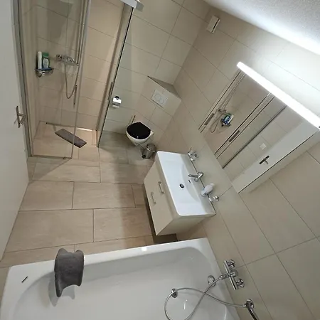 Habibi - Aare Jungfrau Ag 아파트 빌더스빌